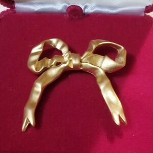 Anne Klein Brushed Gold Bow Brooch Pin Vintage NIB Holidays Christmas